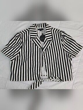 Black & White Vertical Stripe Tie-Front Women's Croptop Shirt